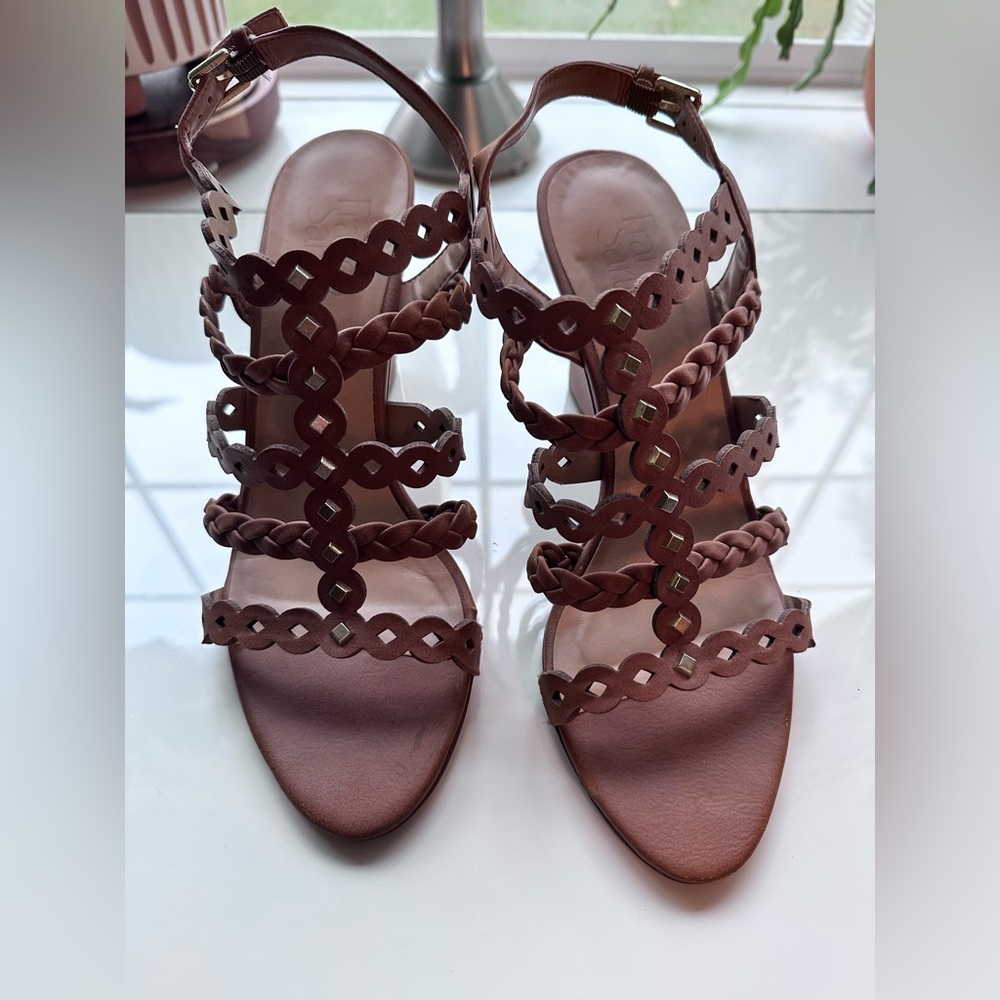 Franco Sarto- size 8 1/2 worn on the bottoms but still good condition.